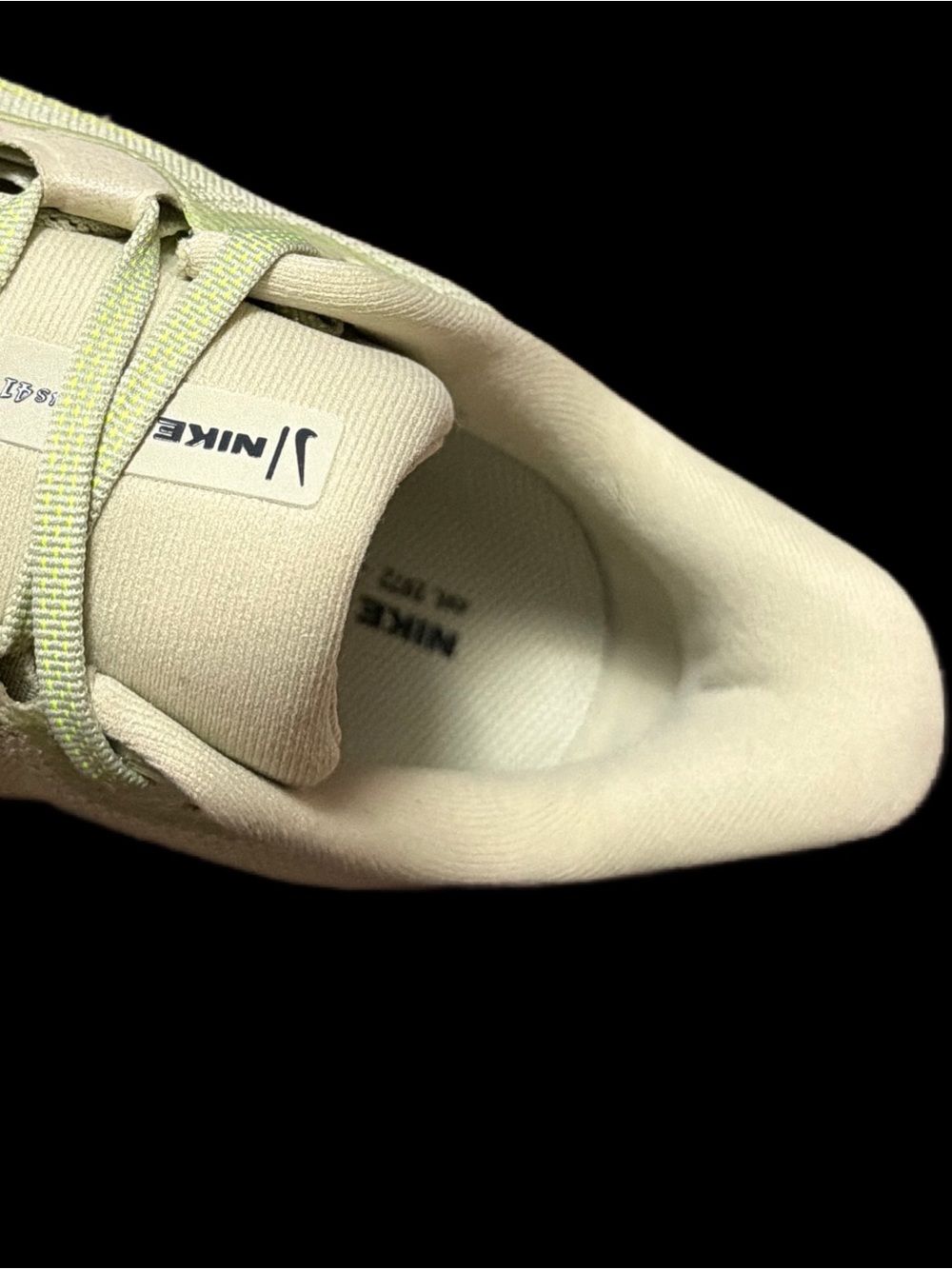 Nike AIR PEGASUS 41 Olive Aura /White Volt Men’s size 11 Runners - Picture 9 of 13